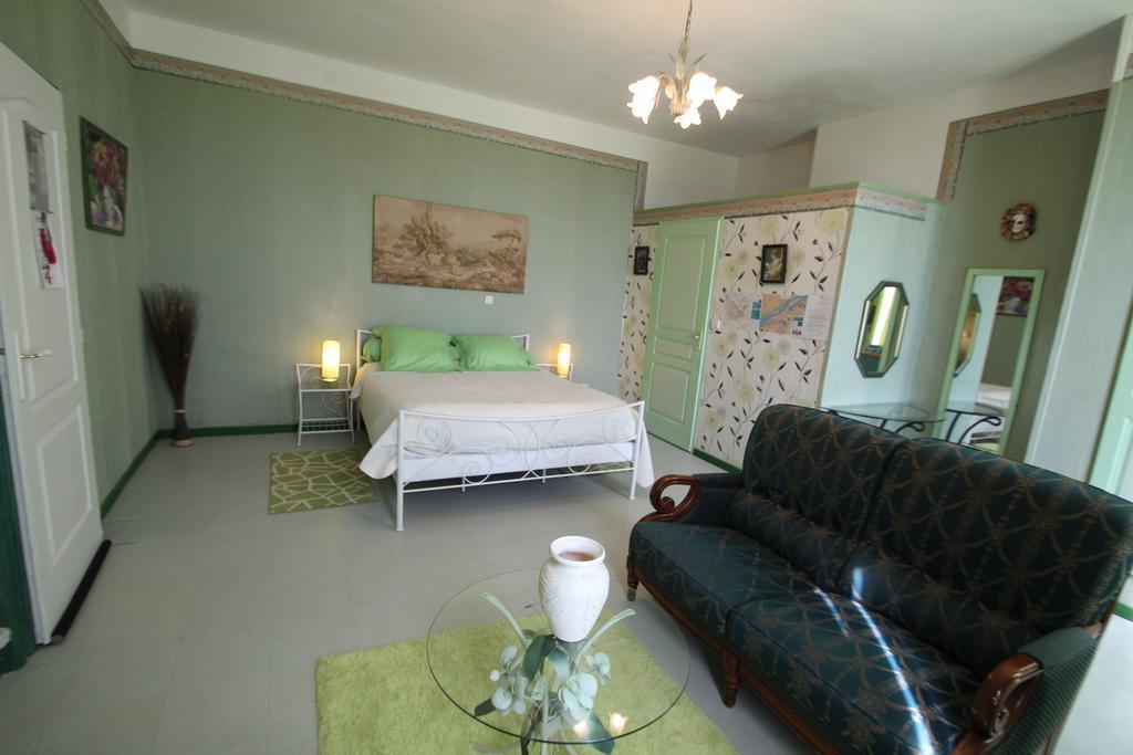 Domaine Des Roses Acomodação com café da manhã Vaudelnay Quarto foto