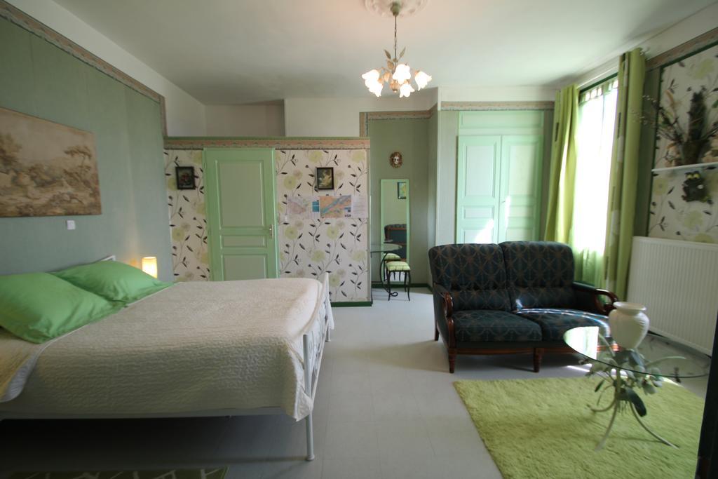 Domaine Des Roses Acomodação com café da manhã Vaudelnay Quarto foto