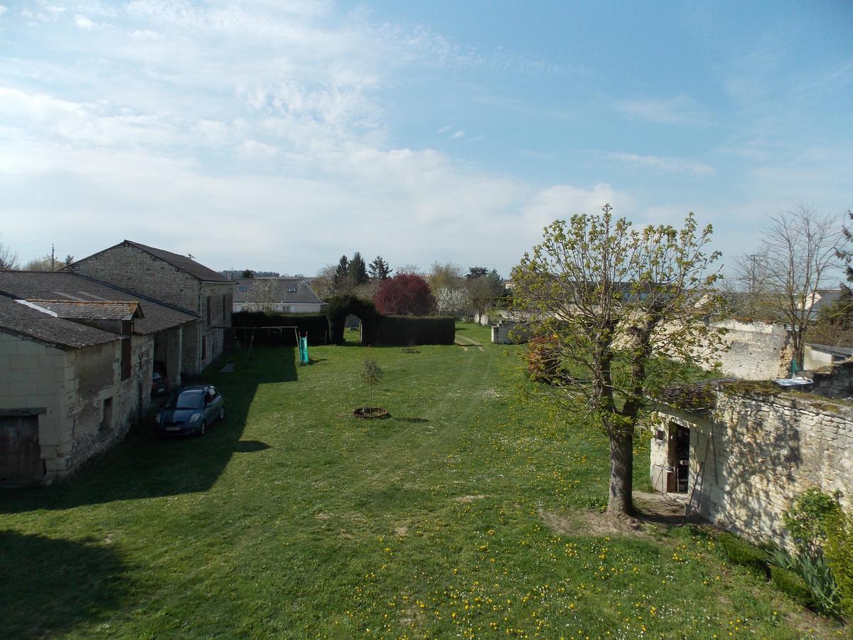 Domaine Des Roses Acomodação com café da manhã Vaudelnay Exterior foto